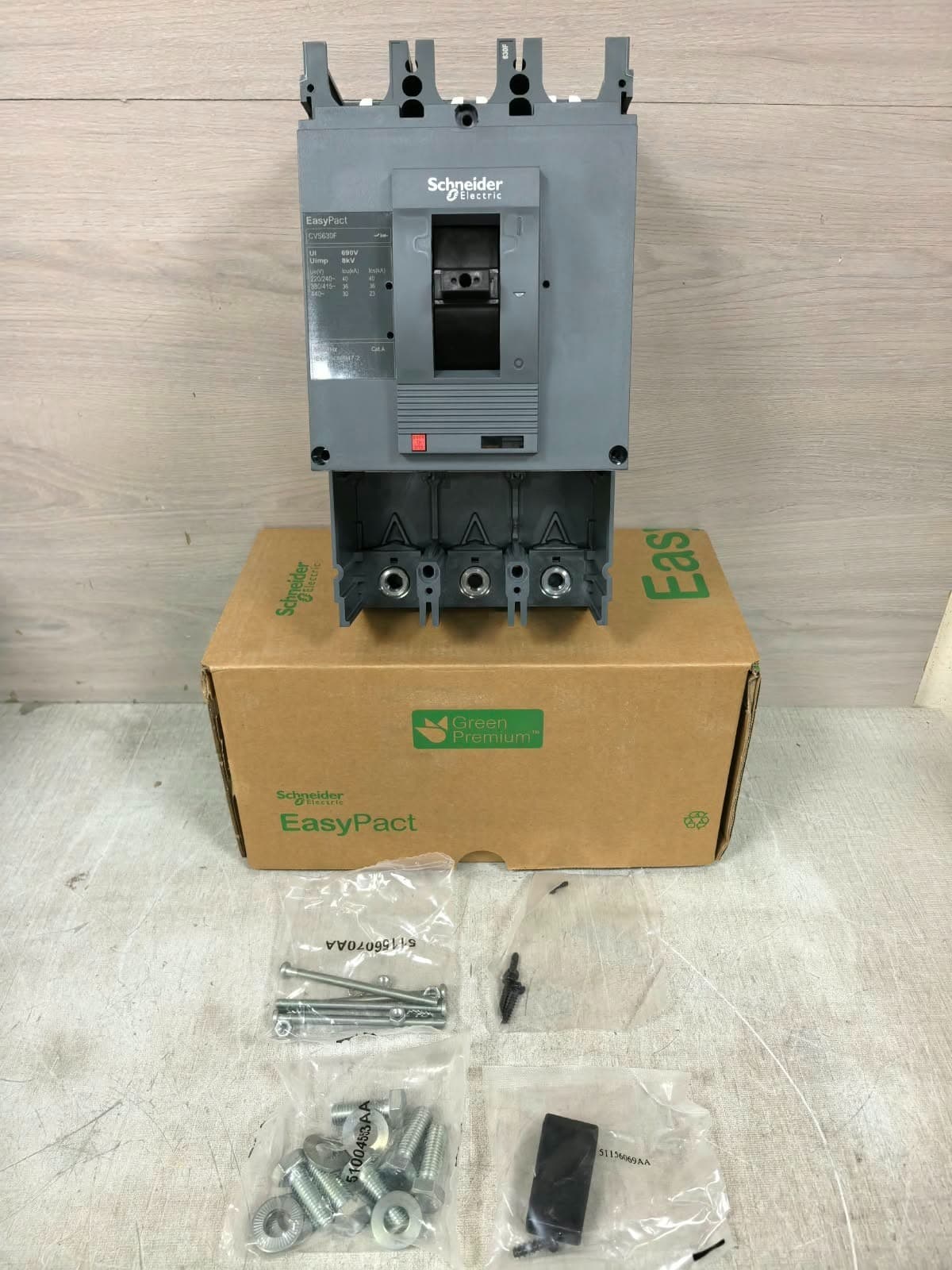 SCHNEIDER ELECTRIC LV563003 CVS630F WITHOUT TRIP UNIT
