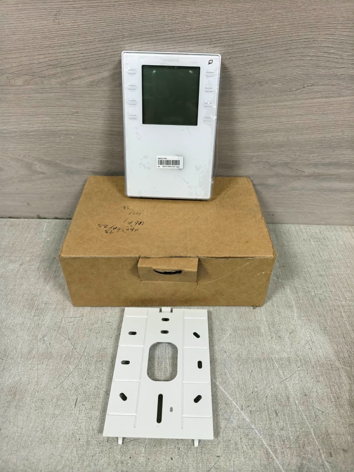 SIEMENS QMX3.P34 ROOM UNIT 24V