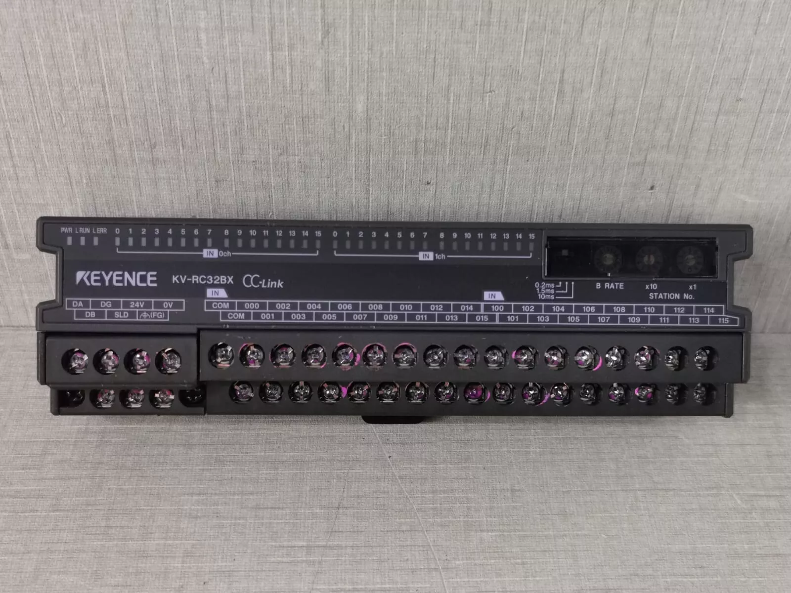 USED KEYENCE KV-RC32BX CC-LINK INPUT MODULE 12-24VDC W/O ANY ACCS. - Orbit  Surplus